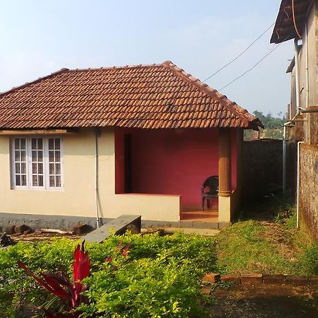 Golf View Cottages Madikeri Bagian luar foto